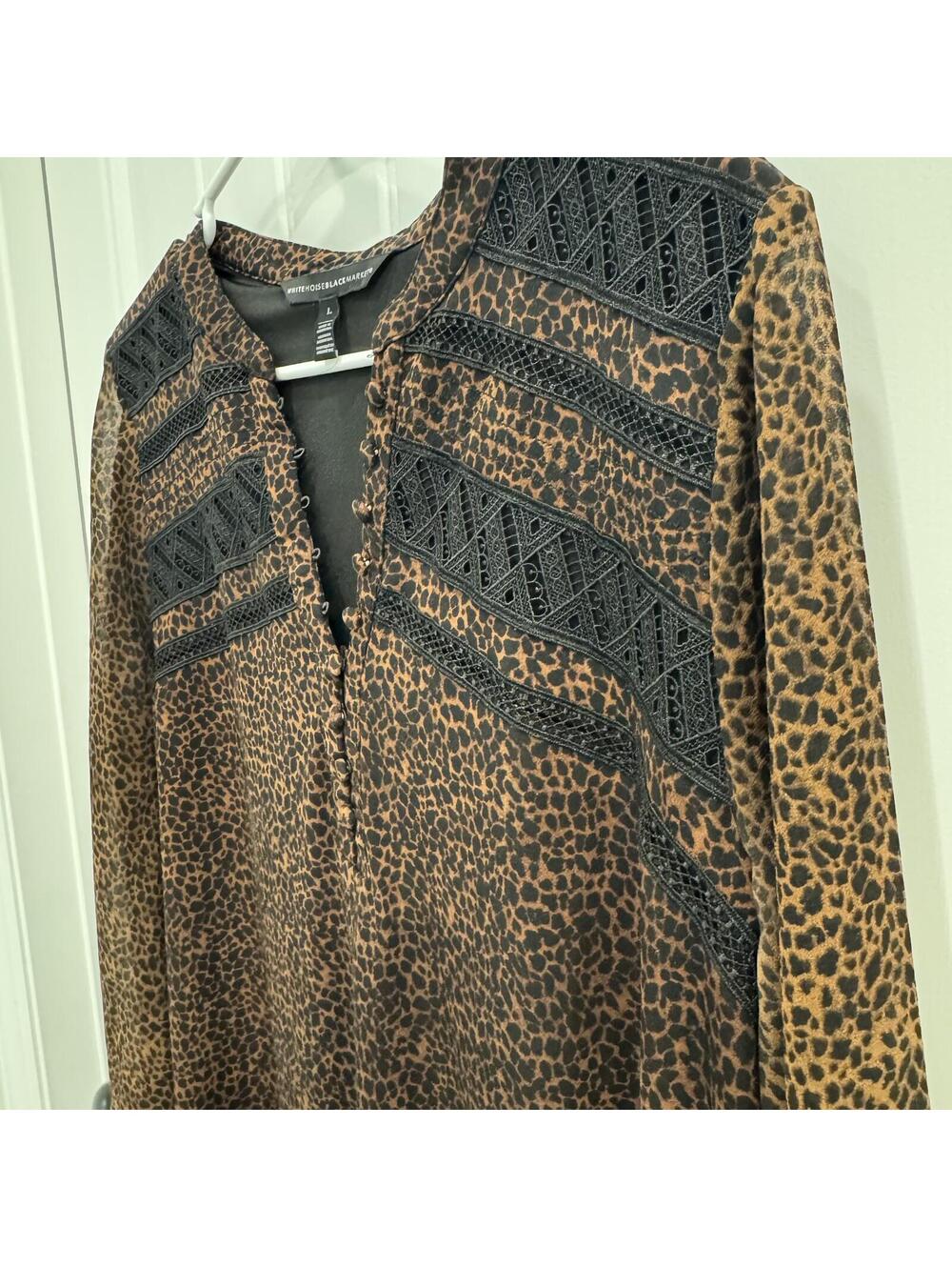 White House BM Large Leopard Print Blouse